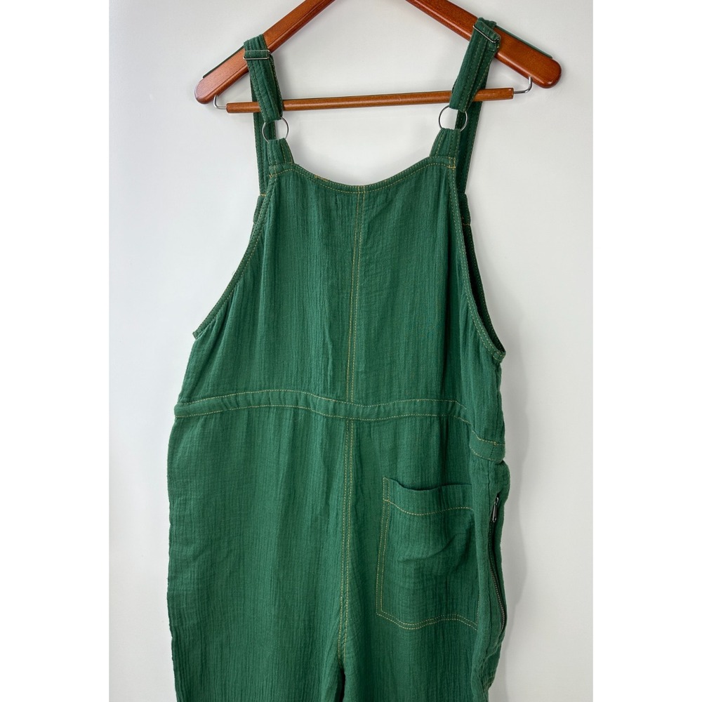 Urban Outfitters Tina Textured Gauze Jumpsuit Green Wide Leg One Piece Medium - Picture 11 of 16